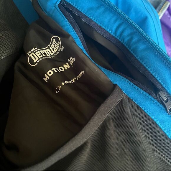 Descente Insulated WaterProof Interior Pockets Ski Jacket - Picture 14 of 16